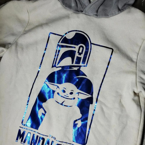 H&M Star Wars The Mandalorian Boys 6X/7 Cream Metallic Blue Pullover Hoodie - Picture 15 of 15